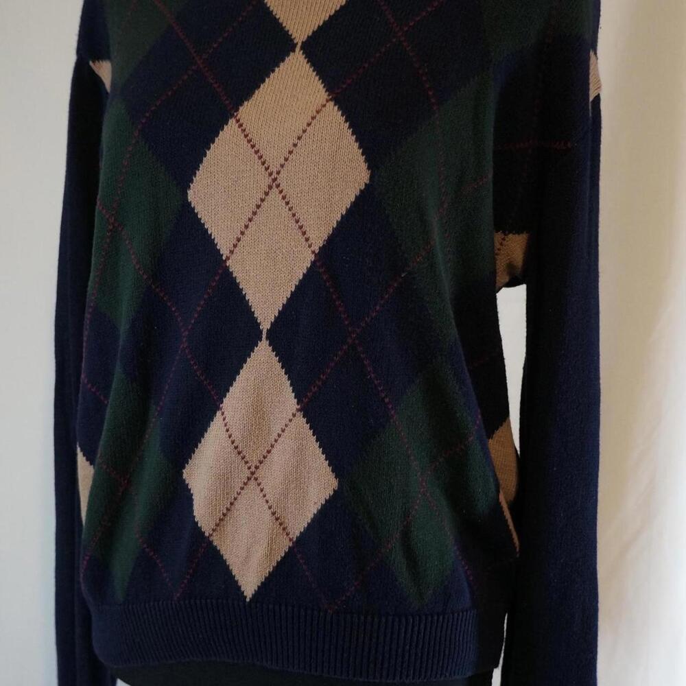 Brandy Melville J.Galt Women's Navy Argyle Jumper